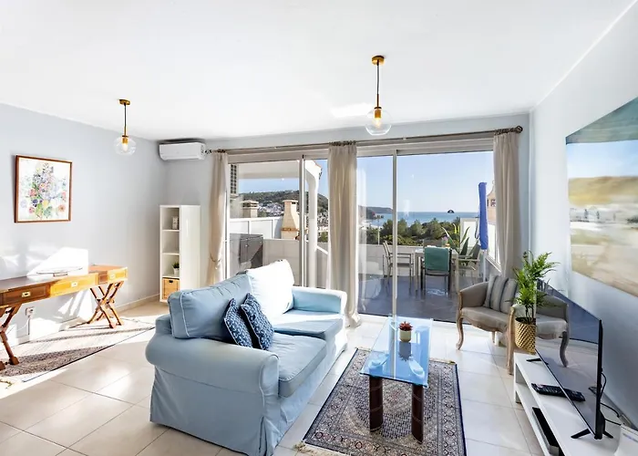 Bay View Townhouse